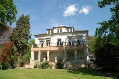 * Sonnige möblierte Dachwohnung in Traumlage - ID 6296 *