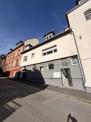 4 Familienhaus in Wi-Dotzheim/ Kapitalanlage und Selbstnutzung möglich.