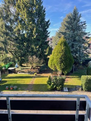 Sanierte und elegante 2-Zimmer-Wohnung mit Balkon im 1. OG in Aachen-Eilendorf