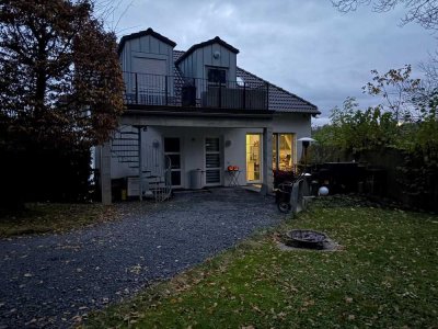 DG-Wohnung Ruhige Lage mit 2,5 Zimmern, Balkon und Garage in Königswinter