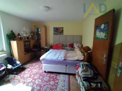 Einfamilienhaus mit Baugrundstück