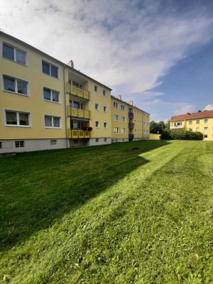 Modernisierte 4-Zimmer Wohnung mit Balkon zur Kapitalanlage