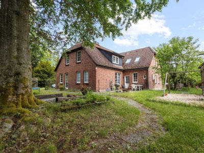 Charmantes Einfamilienhaus mit Einliegerwohnung mitten in der Natur von Hanstedt