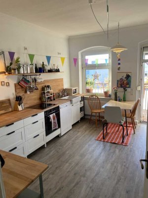 Wunderschöne Altbauwohnung sucht dich !!