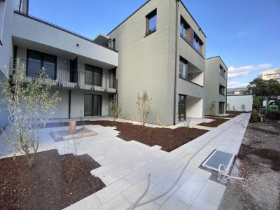 ***  3 Zimmer EG Terrassen-Wohnung Hinterhaus mit Einbauküche *** Erstbezug 1. Dezember ***