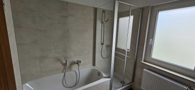 Schöne und vollständig renovierte 4-Zimmer-Wohnung mit Balkon in Idstein
