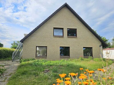 *COURTAGEFREI* Freie, modernisierte 2-Zimmer-Wohnungen in PI-Thesdorf