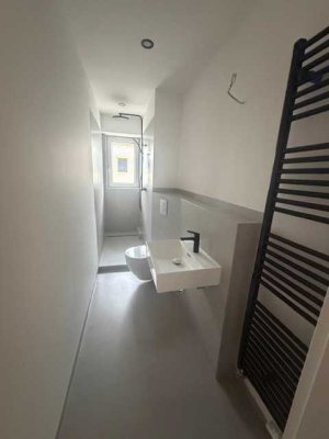 NEU modernisierte 2,5-Zimmer Wohnung in Berlin Weißensee