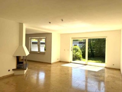 Familienfreundliche großzügige Doppelhaushälfte mit Garten und Doppelgarage in Kesselstadt