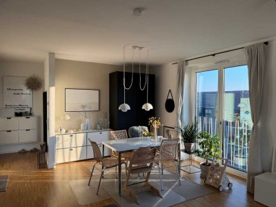 Wohnung mit Süd-Loggia, Bodentiefen Fenstern und Tiefgarage in Hannover-Kleefeld