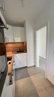 Exklusive 2-Zimmer Whg. mit neuer Küche und E-Geräten