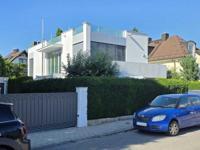 Moderne Eleganz: Einzigartige Traumvilla für anspruchsvolle Genießer