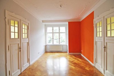 Sonniges Altbaujuwel in Friedenauer Toplage: helles 3.OG im Vorderhaus, sofort bezugsfrei!