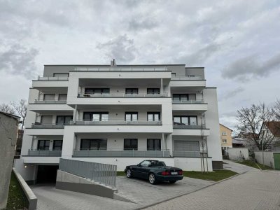 Neuwertige barrierefreie 3‑Zimmer Wohnung mit großer Dachterrasse&Tiefgarage