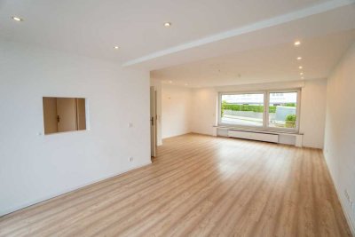 Stilvolle Maisonette-Wohnung mit großem Garten, Garage und viel Privatsphäre – Ruhige Lage in RS