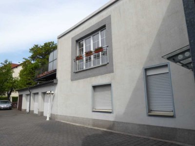 Preiswerte 4,5-Zimmer-Maisonette-Wohnung mit Dachterrasse und gehobener Ausstattung in 1 und 2 Etage