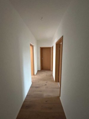 Zentral gelegene und renovierte Wohnung im Erdgeschoss  mit 65,00 m² in Gelsenkirchen