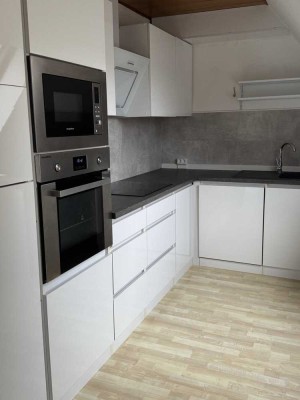 großzügige Wohnung 1OG 2.Zimm.Kü.Ba. in historischem Gebäude