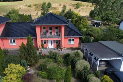 Design trifft Natur - Doppelhaushälfte im Bauhausstil mit Wasserblick auf Rügen