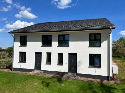 Doppelhaushälfte in Lehnenhof bei Neubukow - fertiggestellter Neubau - Erstbezug