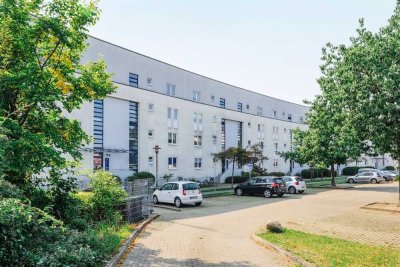 Zentrale Wohnung mit Balkon ins Grüne // 1.OG rechts