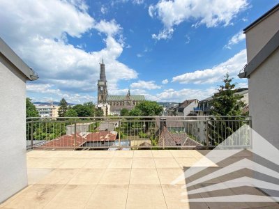 Einzigartige 3 Zimmer DG-Wohnung mit Domblick-Terrasse in bester City-Lage