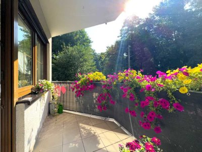 Charmante 2-Zimmer-Hochparterre-Wohnung mit Balkon, Garage und Keller