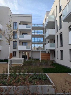 Neubau Erstbezug 3-Zimmer-Wohnung mit schöner privater Terrasse