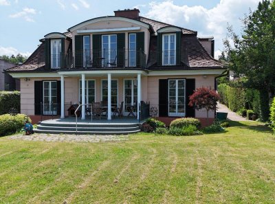 Traumhafte Villa in Bestlage der Veldener Bucht mit atemberaubendem Wörtherseeblick