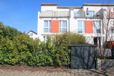 Reihenendhaus mit viel Licht in sehr guter Lage