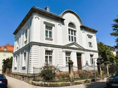 Ein Juwel der Jugendstilarchitektur - denkmalgeschützte Stadtvilla in Bayreuths bester Lage