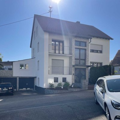 Helle 90qm 2 Zimmer-Wohnung mit großer Terrasse in Straubenhardt