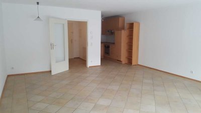 Schönes helles Apartment, EBK, TG