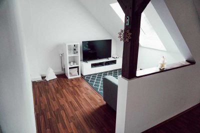 Dachgeschosswohnung | 2 Zimmer | Einbauküche | provisionsfrei