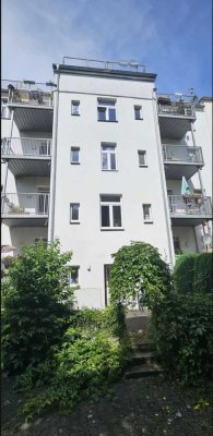 MEGA =》3 ZI OASE, BALKON, EINBAUKÜCHE, MÖBEL, TAGESLICHTBAD !!