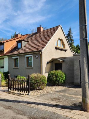 Doppelhaushälfte in ruhiger Wohngegend