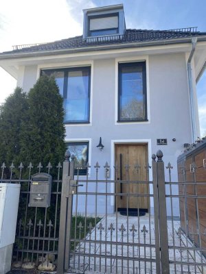 Exklusives Einfamilienhaus Aubing/Westkreuz