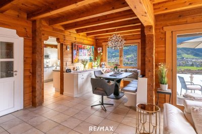 Eigenheim mit Vermietungsertrag - Leben und Verdienen unter einem Dach mit Pool