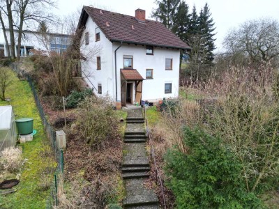 Familienfreundliches Haus mit Garten, Garage, Einbauküche & herrlichem Ausblick – frisch renoviert!
