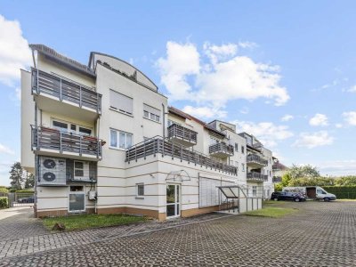 Helle 3-Zimmer-Wohnung mit großzügiger Dachterrasse in Leipzig-Knautkleeberg