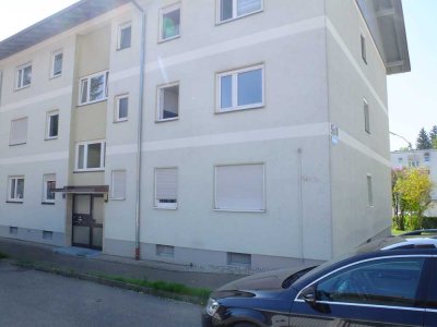 Sehr schön sanierte 4 Zimmer Wohnung mit schönem Ausblick im 1. OG