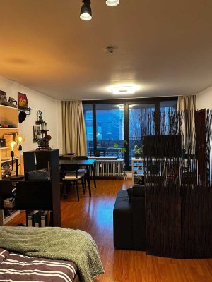 Schöne 1-Zi-Wohnung, 44,5 m², KDB, Balk., ruh. Wohnl. von Ddf.-Wersten zum 1.4. (od. n. Abspr.) frei