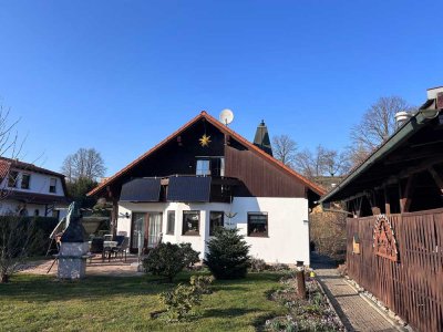 Gepflegtes Einfamilienhaus mit 6 Zimmern, Südbalkon, Terrasse & grüner Privatoase in Mosel
