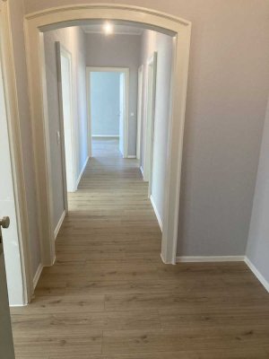 Einziehen und wohlfühlen: Tolle 4-Zimmerwohnung!