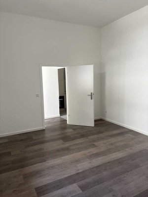 Kernsaniertes 1-Zimmer Apartment inkl. Stellplatz im ruhigen Hinterhof