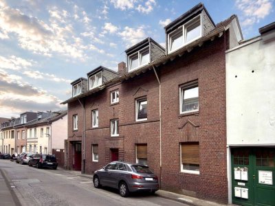 Erstbezug nach Kernsanierung – Modernisierte 2-Zimmer-Wohnung mit großer Wohnküche