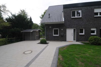 4-Zimmer-Doppelhaushälfte mit EBK in Jesteburg