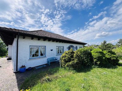 Einfamilienhaus mit Weitblick & Einliegerwohnung im Grünen