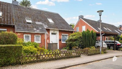Schöne DHH mit Terrasse, Garten, Garage sowie weiteren Stellplätzen in Henstedt-Ulzburg zu verkaufen