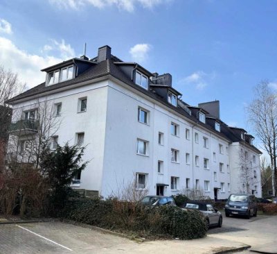 Sonnige, großzügige Dachgeschosswohnung in Hamburg-Bramfeld, Ole Wisch 7